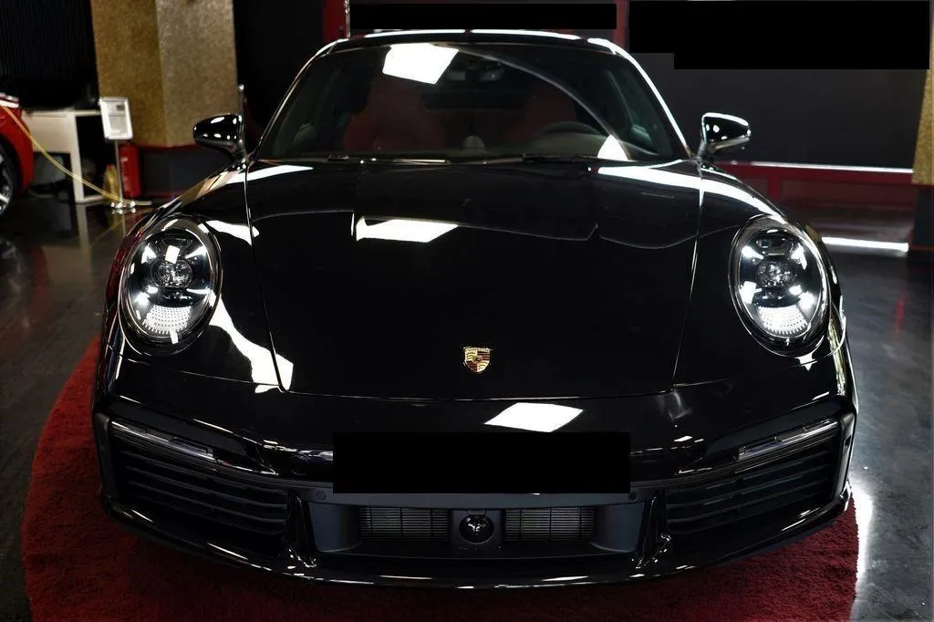 PORSCHE 911 Turbo S Coupé Image 2