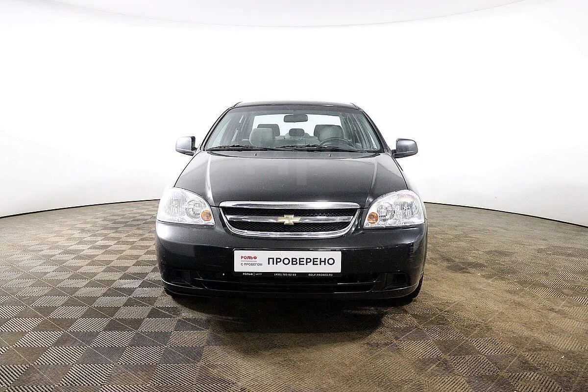 Chevrolet Lacetti Image 2