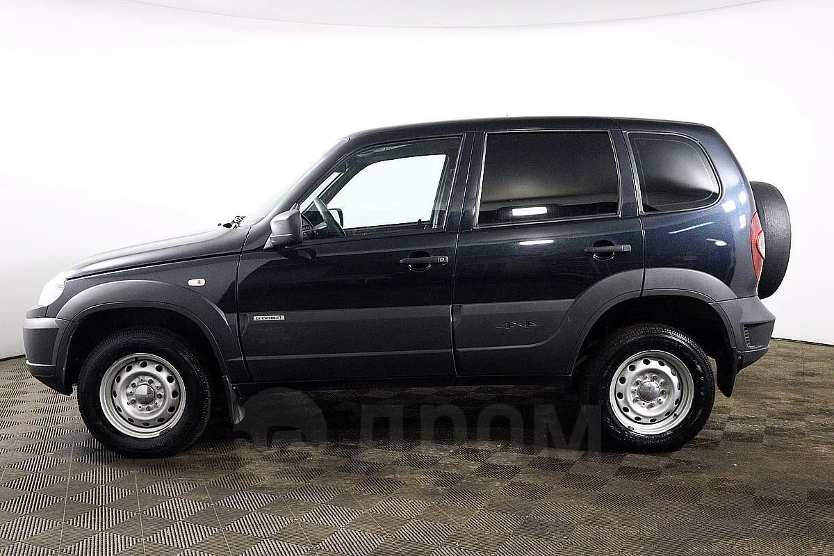 Chevrolet Niva Image 8