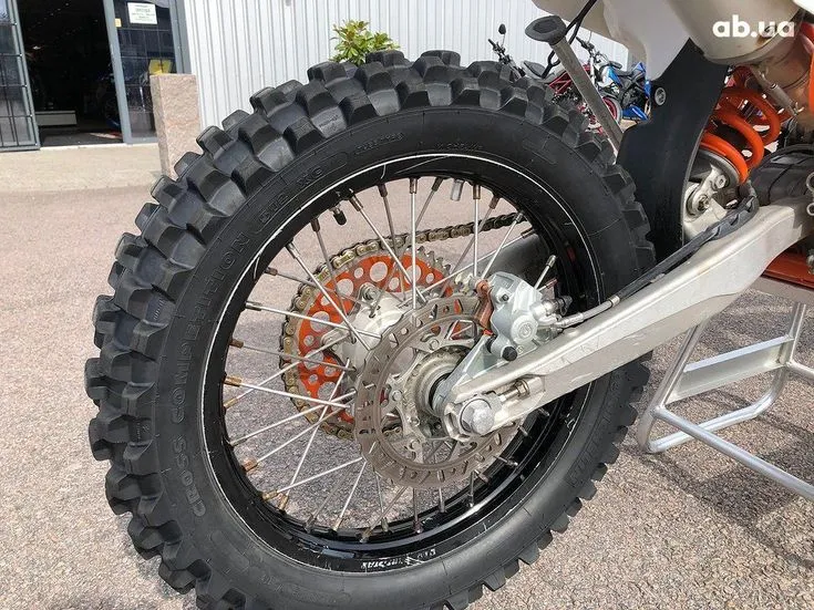 KTM 250 Image 4